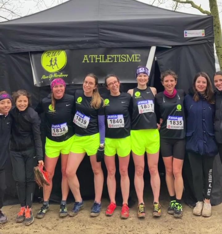 L'équipe féminine du club aux championnats départementaux de cross